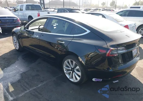 2019 Tesla Model 3 Long Range/Mid Range/Standard Range/Standard Range Plus z USA, uszkodzony, nr VIN 5YJ3E1EA0KF302432